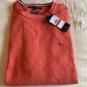 NWT Tommy Hilfiger sweater